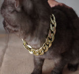 Collar chapado en oro con joyas para perros