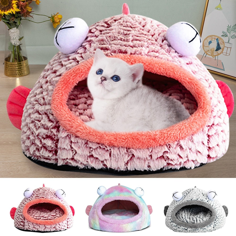 Three dimensional sponge cat nest