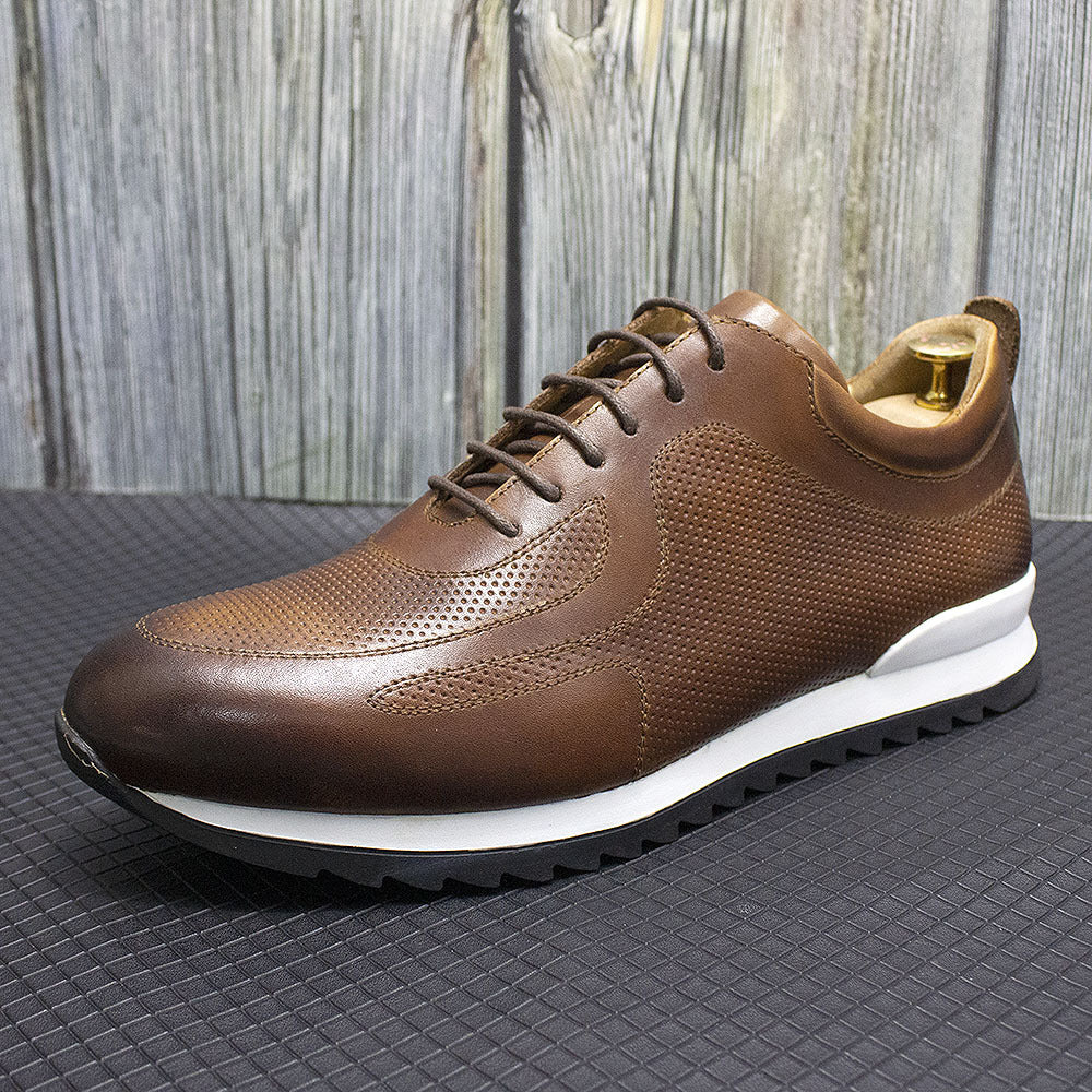 Embossed Thick Sole Brushed Casual Shoes Fashion Breathable Four Seasons Cowhide