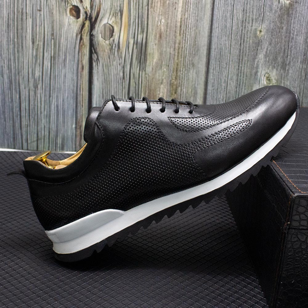 Embossed Thick Sole Brushed Casual Shoes Fashion Breathable Four Seasons Cowhide