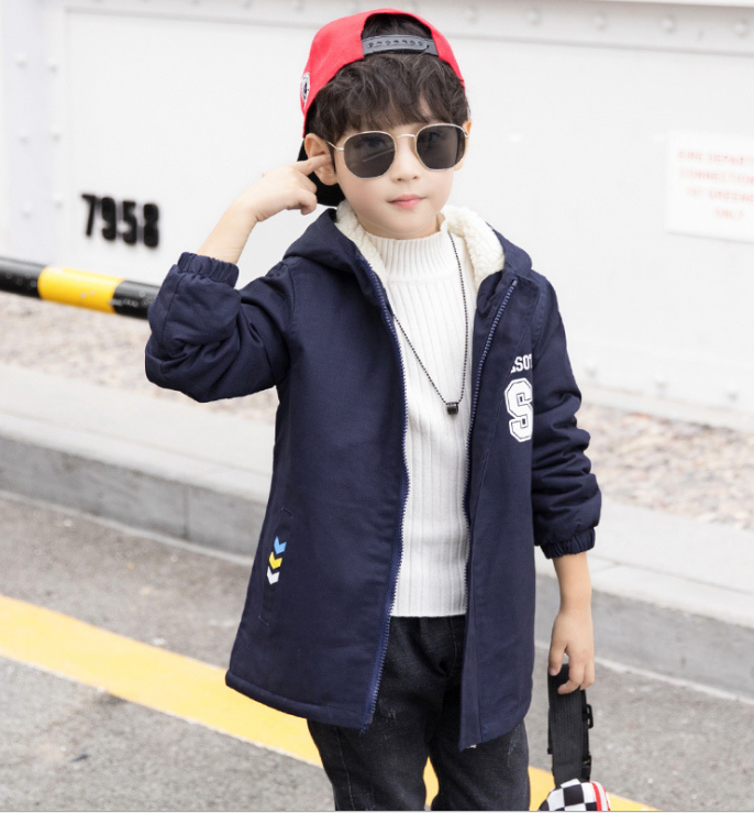 Children's jacket winter 2021 new plus velvet Korean version of the big children's tide loaded children's windbreaker boy casual children's clothing men