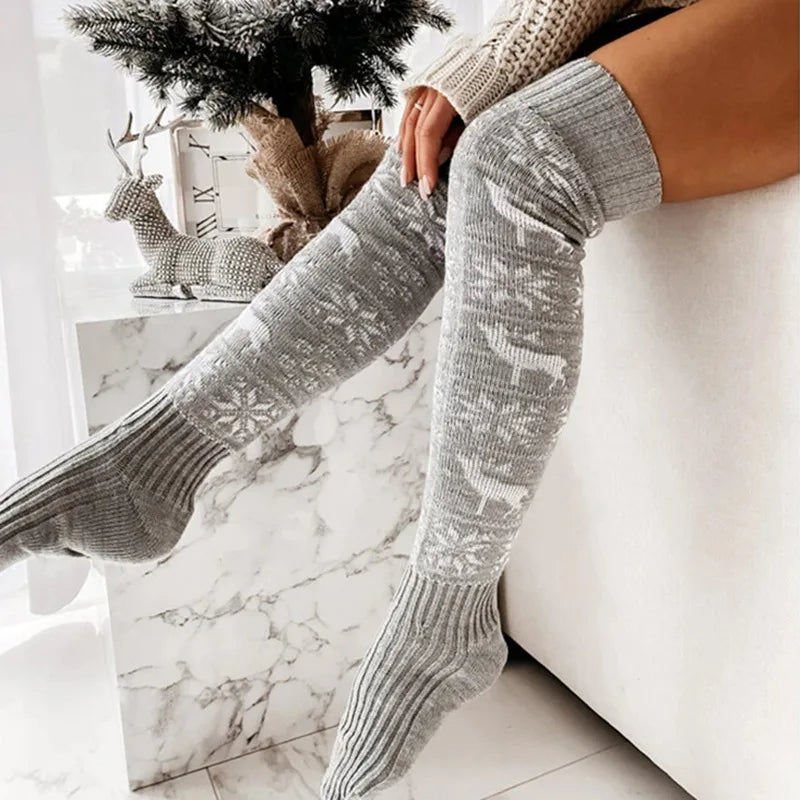 Invierno Navidad Cálido Punto Mujer Medias Hermoso Alce Copo de nieve Jacquard Sobre la rodilla Calcetines largos casuales para damas Regalos Tamaño libre