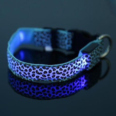 Collar de perro LED Collar de mascota de leopardo de nailon ajustable de seguridad