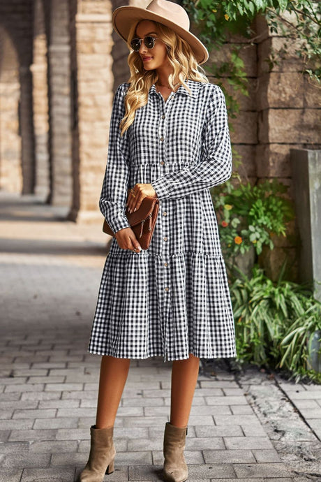 Vestido midi de manga larga con cuello y cuello