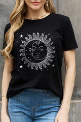 Camiseta de algodón con estampado de estrellas y sol de Simply Love