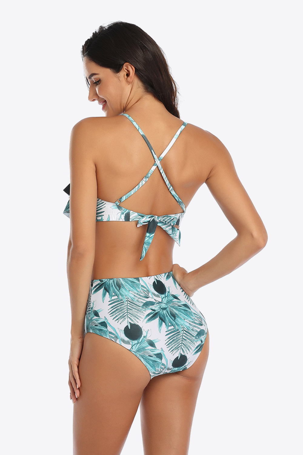 Traje de baño de dos piezas con volantes y estampado tropical